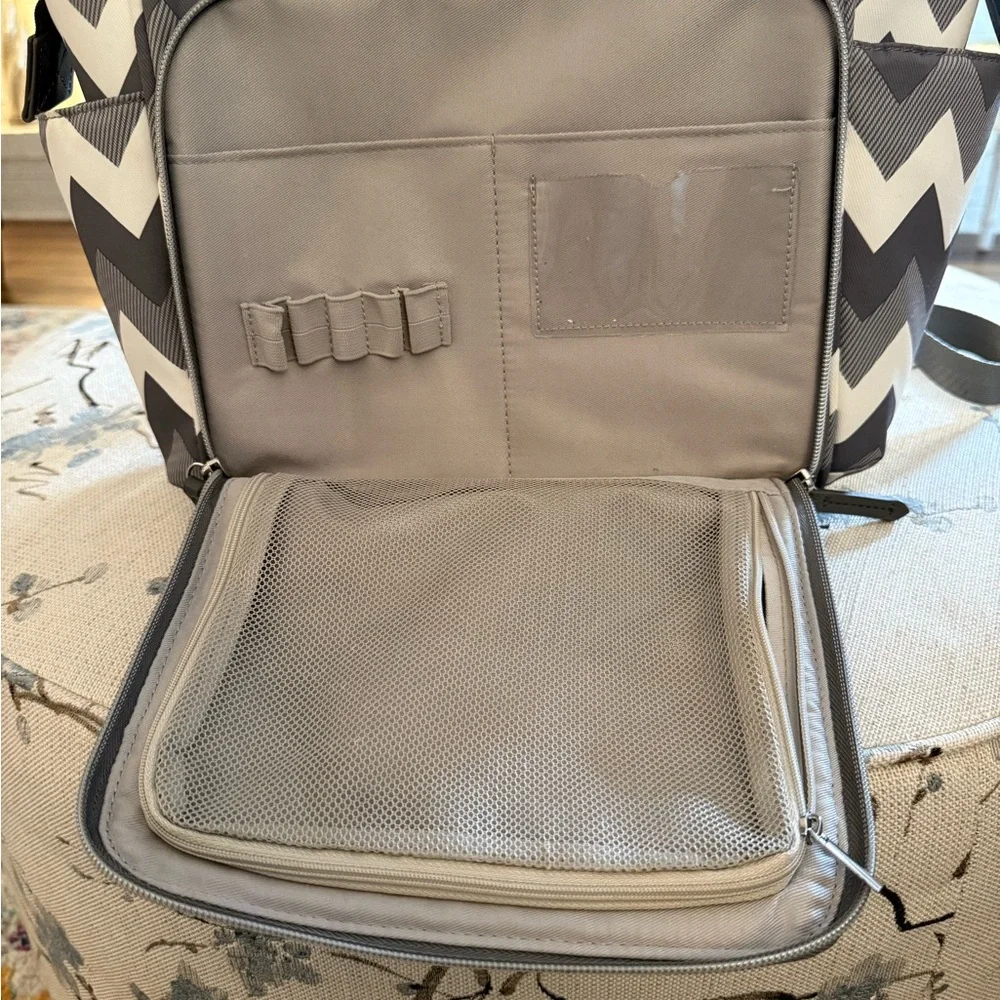 Maevn Women's Chevron Backpack - Grey and White - Picture 14 of 17